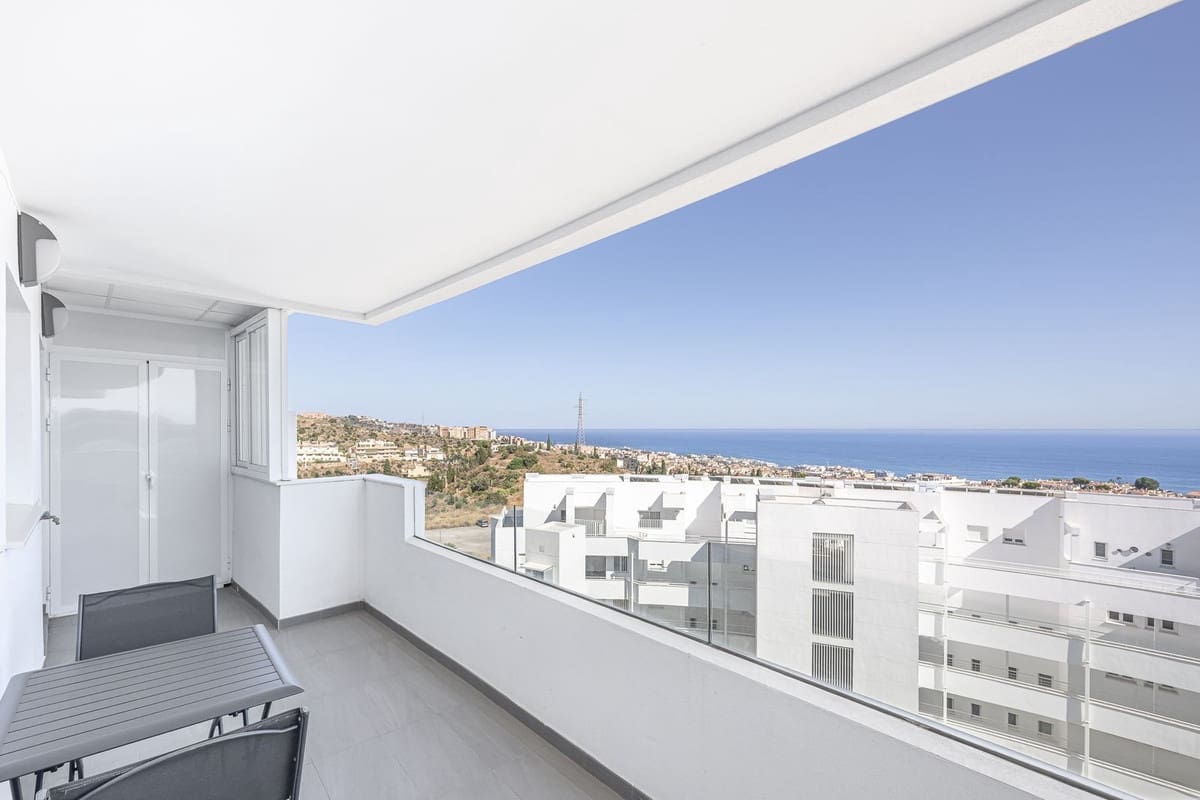 Apartamento de 3 habitaciones en Rincón de la Victoria en venta - 474.000 € (Ref: 9380633)