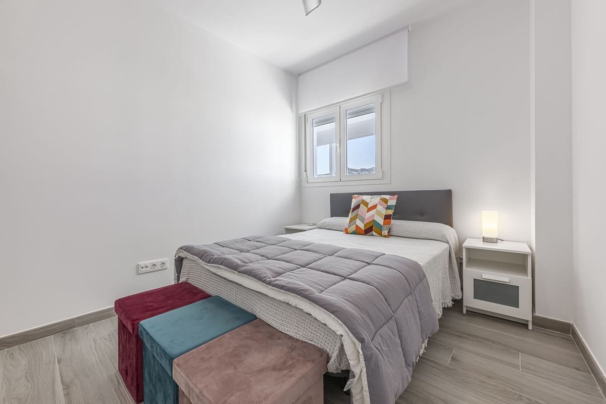 Apartamento de 3 habitaciones en Rincón de la Victoria en venta - 474.000 € (Ref: 9380633)