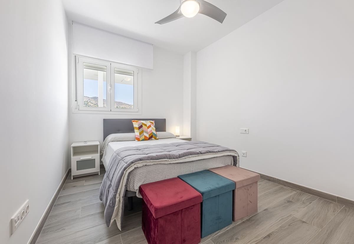 Apartamento de 3 habitaciones en Rincón de la Victoria en venta - 474.000 € (Ref: 9380633)