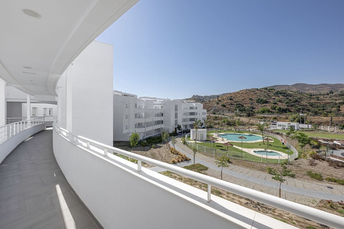 Apartamento de 3 habitaciones en Rincón de la Victoria en venta - 474.000 € (Ref: 9380633)