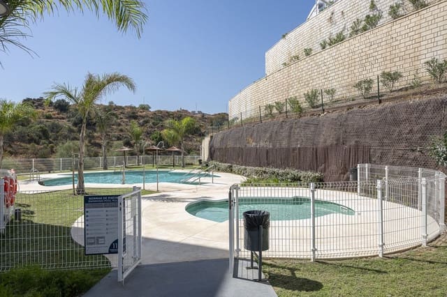 Apartamento de 3 habitaciones en Rincón de la Victoria en venta - 474.000 € (Ref: 9380633)