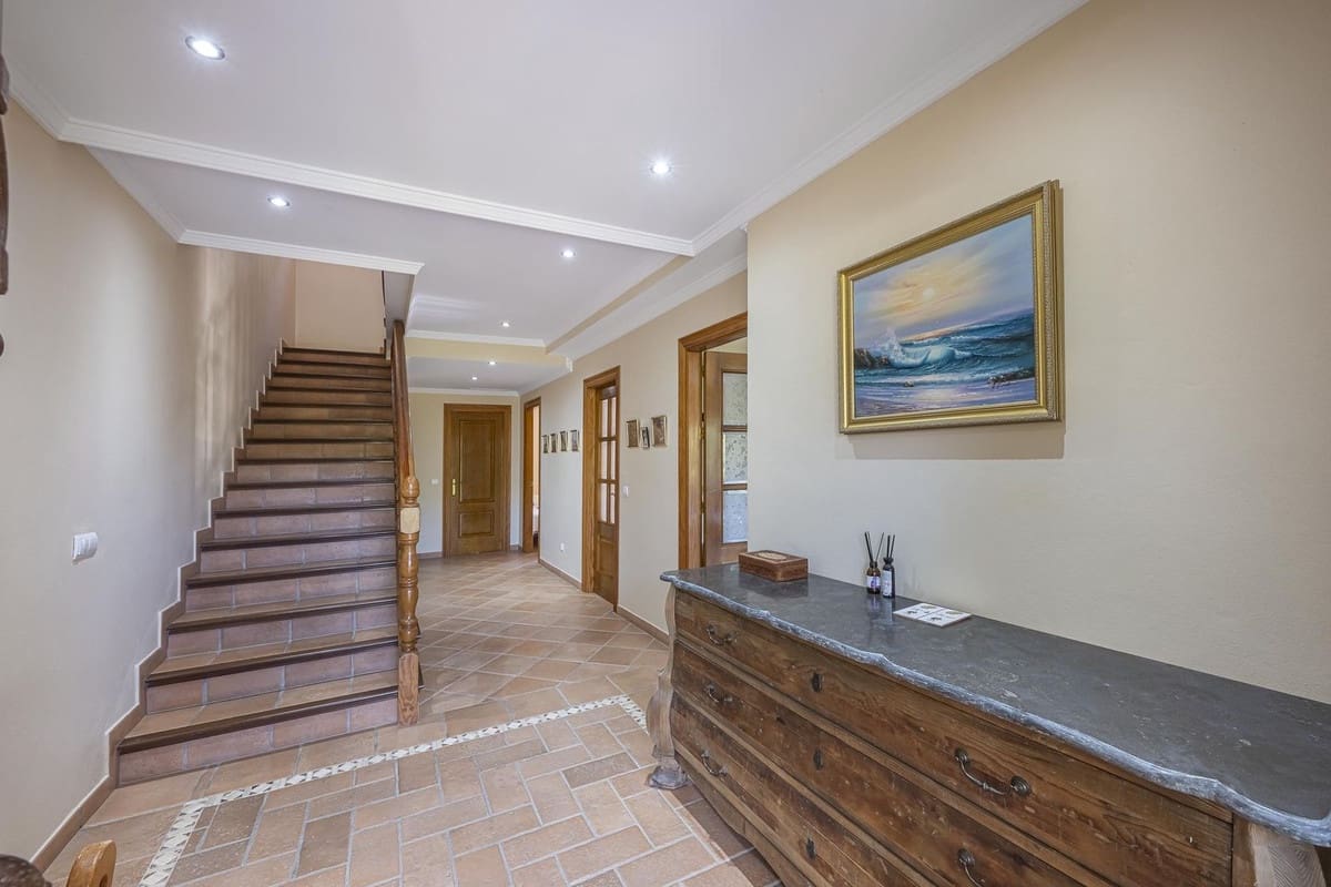 5 soveværelse Villa til salg i La Quinta - € 1.980.000 (Ref: 9380634)