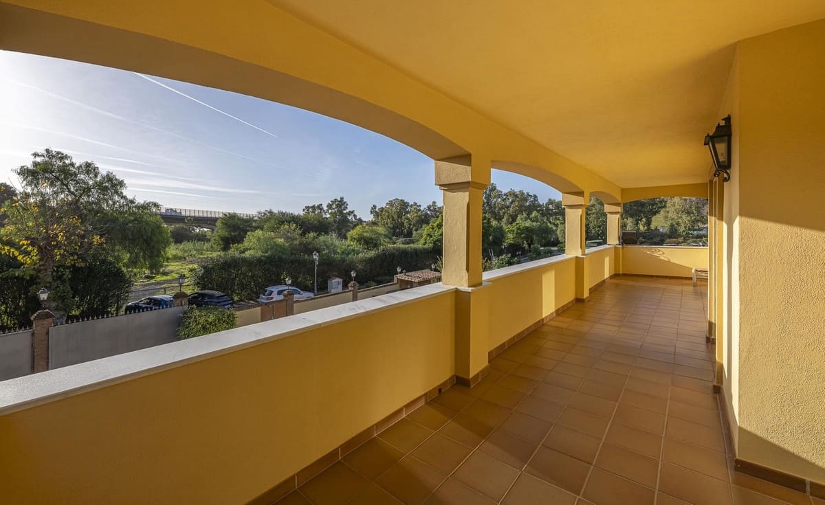 5 soveværelse Villa til salg i La Quinta - € 1.980.000 (Ref: 9380634)