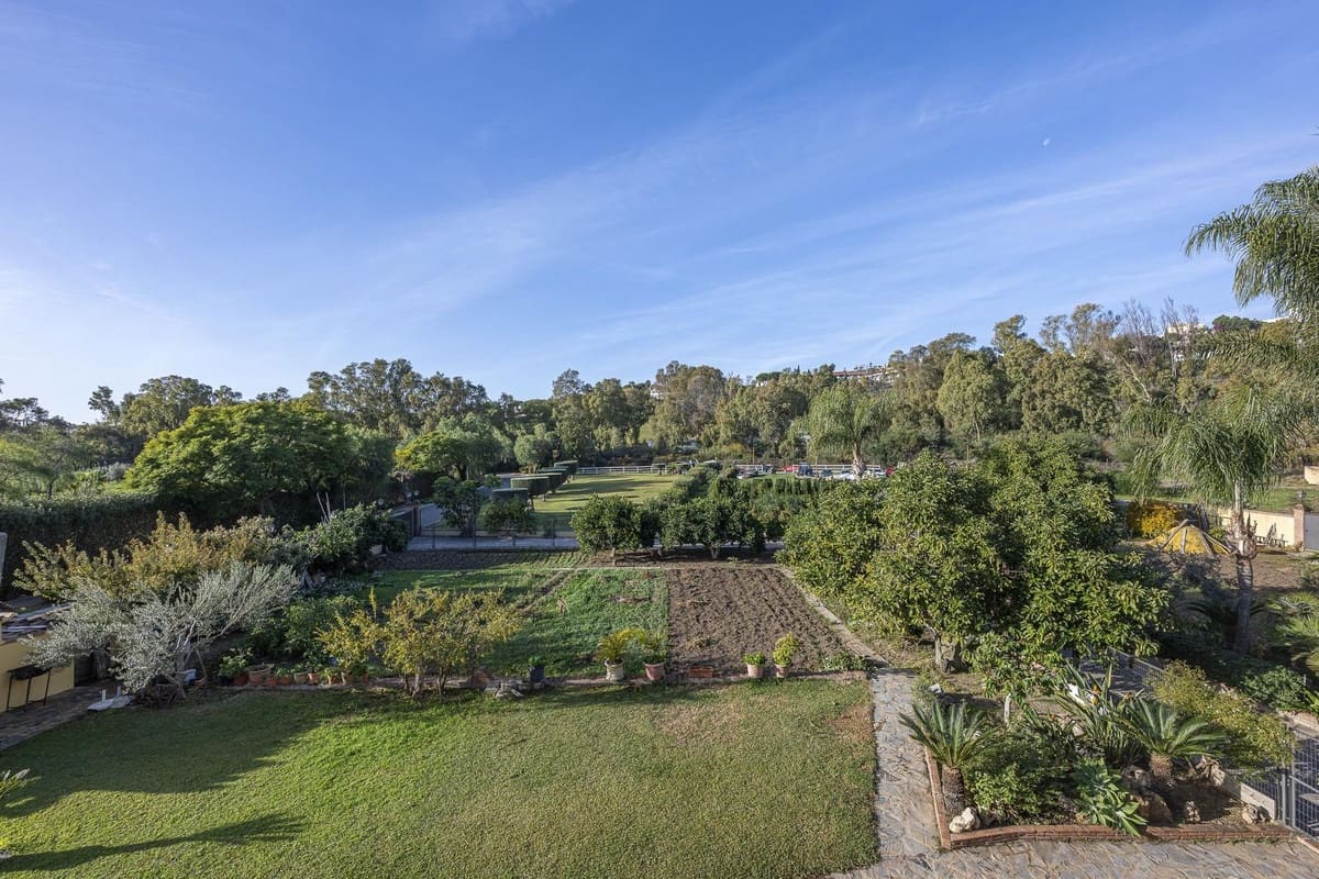 5 soveværelse Villa til salg i La Quinta - € 1.980.000 (Ref: 9380634)