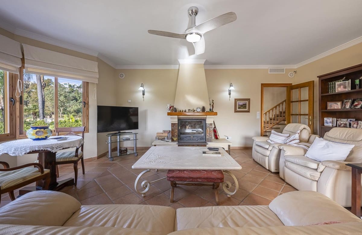 5 soveværelse Villa til salg i La Quinta - € 1.980.000 (Ref: 9380634)