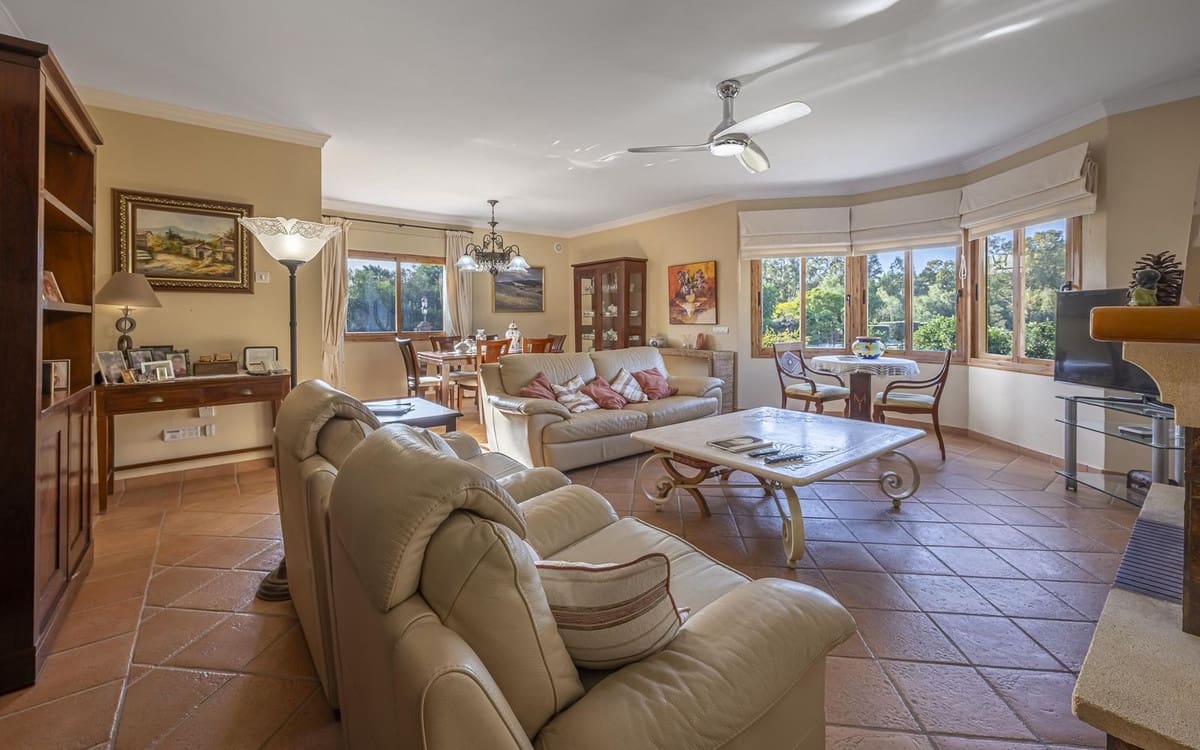 5 bedroom Villa for sale in La Quinta - € 1,980,000 (Ref: 9380634)