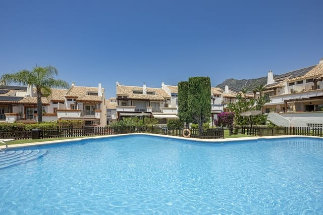 4 Zimmer Haus zu verkaufen in Casco Antiguo, Marbella - 870.000 € (Ref: 9380635)