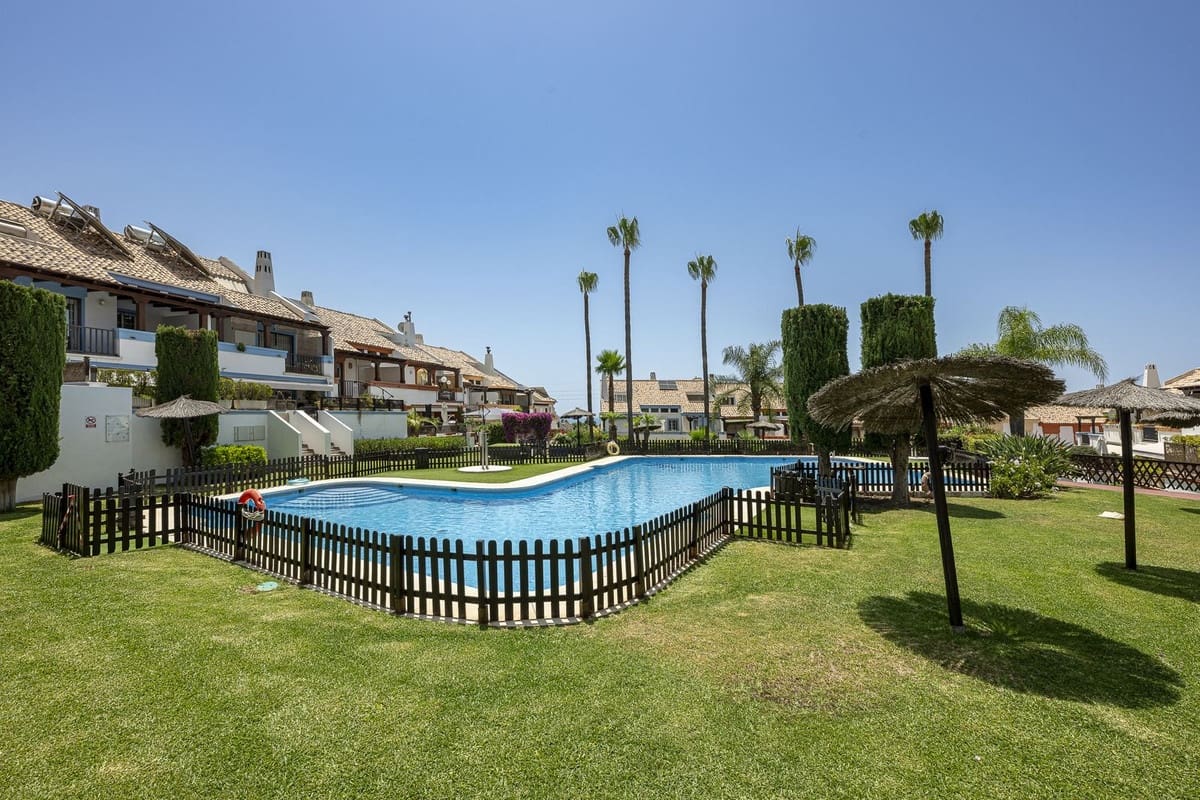4 Zimmer Finca/Landgut zu verkaufen in Marbella mit Garage - 795.000 € (Ref: 9380635)