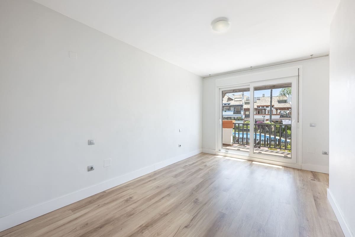 4 Zimmer Finca/Landgut zu verkaufen in Marbella mit Garage - 795.000 € (Ref: 9380635)