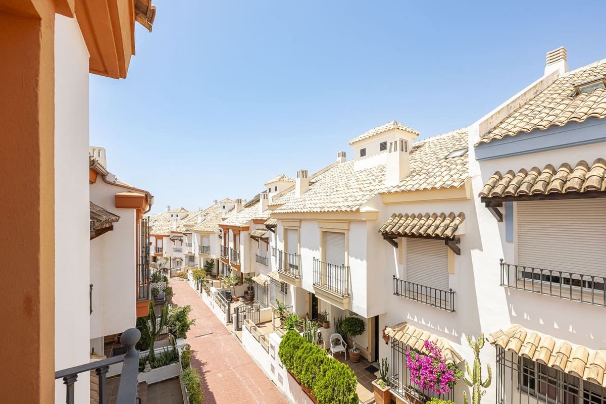 4 Zimmer Finca/Landgut zu verkaufen in Marbella mit Garage - 795.000 € (Ref: 9380635)