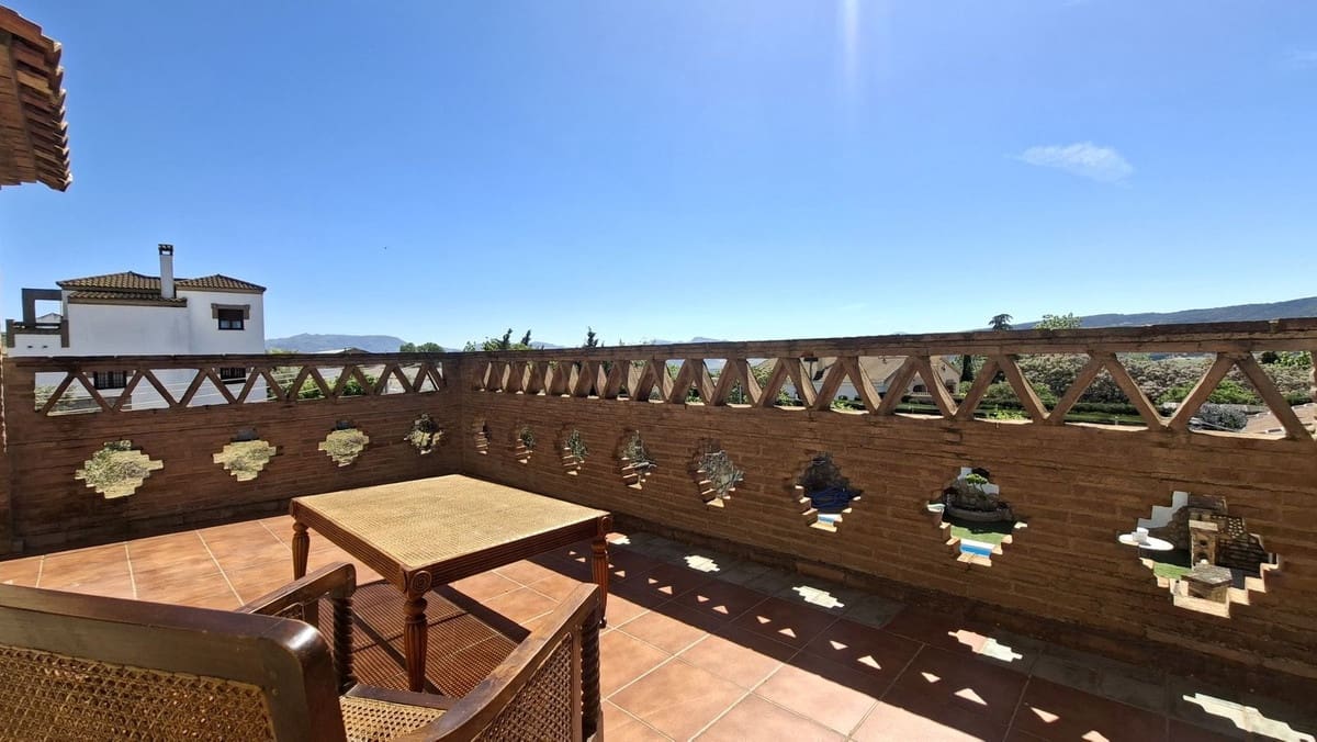 4 Zimmer Villa zu verkaufen in Arriate - 295.000 € (Ref: 9380636)