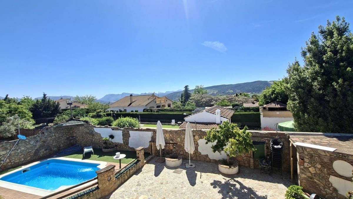 4 Zimmer Villa zu verkaufen in Arriate - 295.000 € (Ref: 9380636)