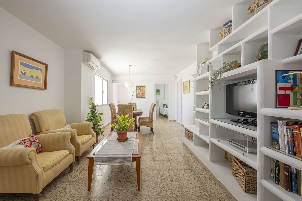 6 bedroom Penthouse for sale in San Pedro de Alcantara - € 545,000 (Ref: 9380637)