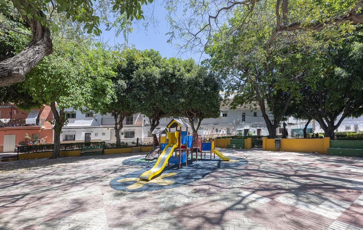 6 bedroom Penthouse for sale in San Pedro de Alcantara - € 545,000 (Ref: 9380637)