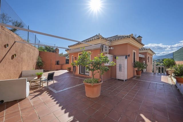 4 slaapkamer Villa te koop in La Quinta, Benahavís met garage - € 620.000 (Ref: 9380638)