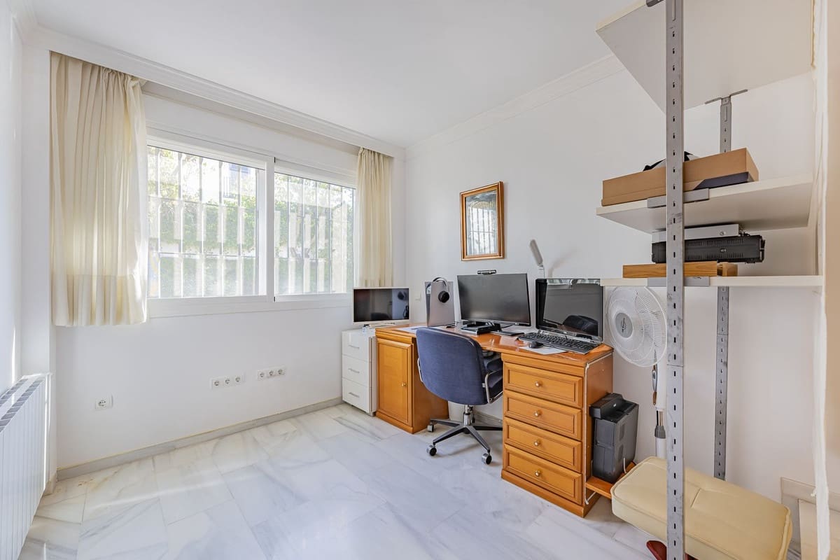 3 chambre Finca/Maison de Campagne à vendre à Marbella - 670 000 € (Ref: 9380640)