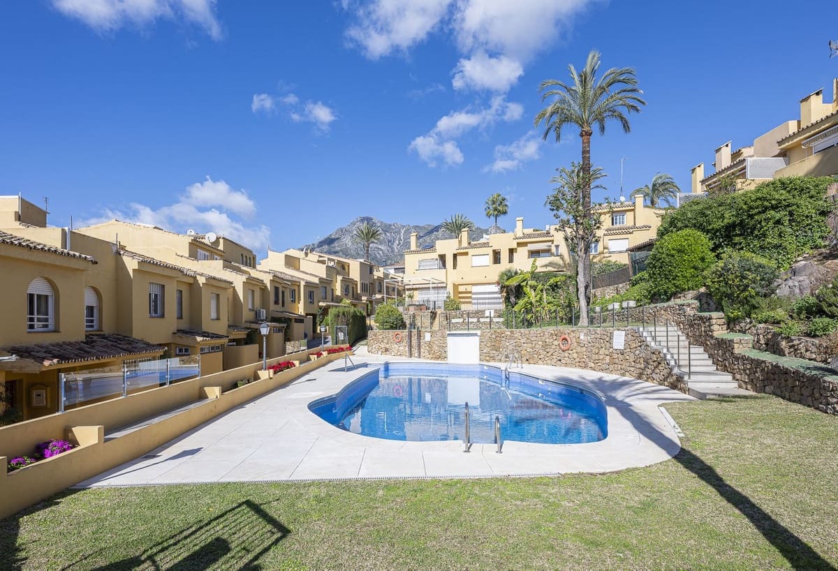 3 chambre Finca/Maison de Campagne à vendre à Marbella - 670 000 € (Ref: 9380640)