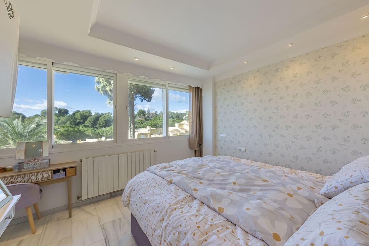 3 bedroom Finca/Country House for sale in Marbella - € 670,000 (Ref: 9380640)