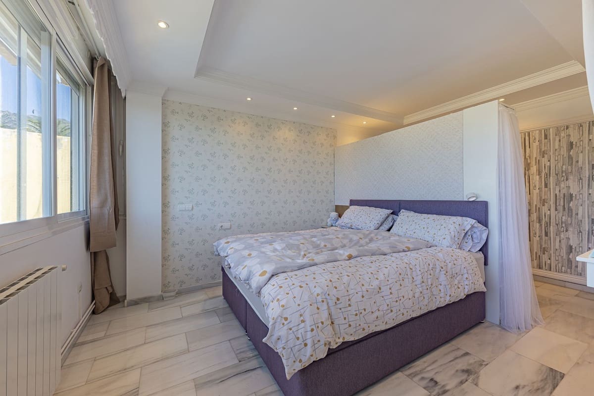 3 bedroom Finca/Country House for sale in Marbella - € 670,000 (Ref: 9380640)