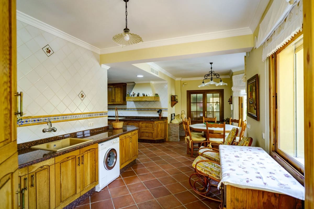 10 sovrum Villa till salu i La Quinta - 3 950 000 € (Ref: 9380641)