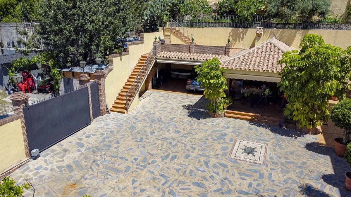 10 sypialnia Willa na sprzedaż w La Quinta - 3 830 000 € (Ref: 9380641)