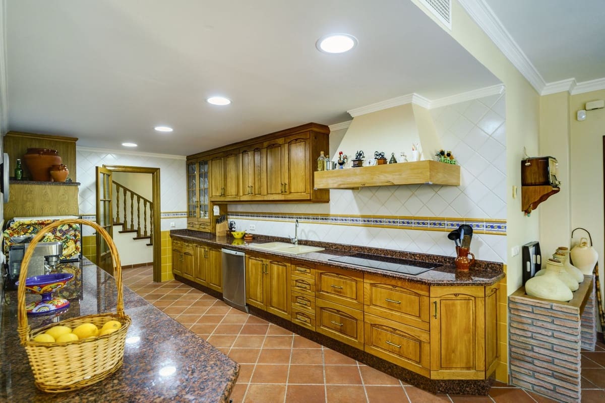 10 sypialnia Willa na sprzedaż w La Quinta - 3 830 000 € (Ref: 9380641)