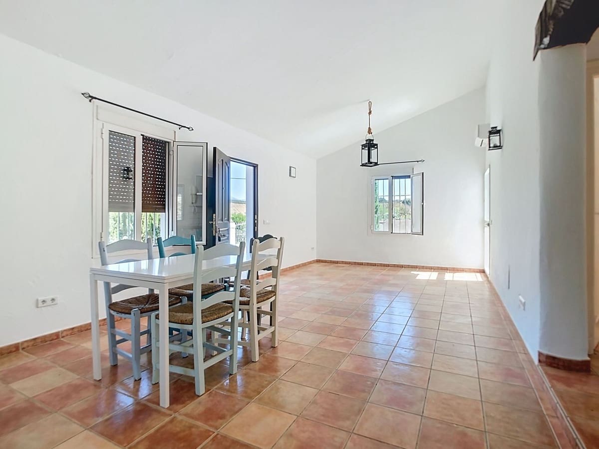 2 slaapkamer Villa te koop in Coin - € 275.000 (Ref: 9380643)