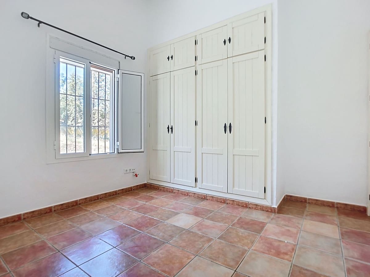 2 slaapkamer Villa te koop in Coin - € 275.000 (Ref: 9380643)