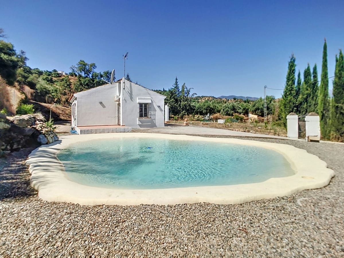 2 slaapkamer Villa te koop in Coin - € 275.000 (Ref: 9380643)