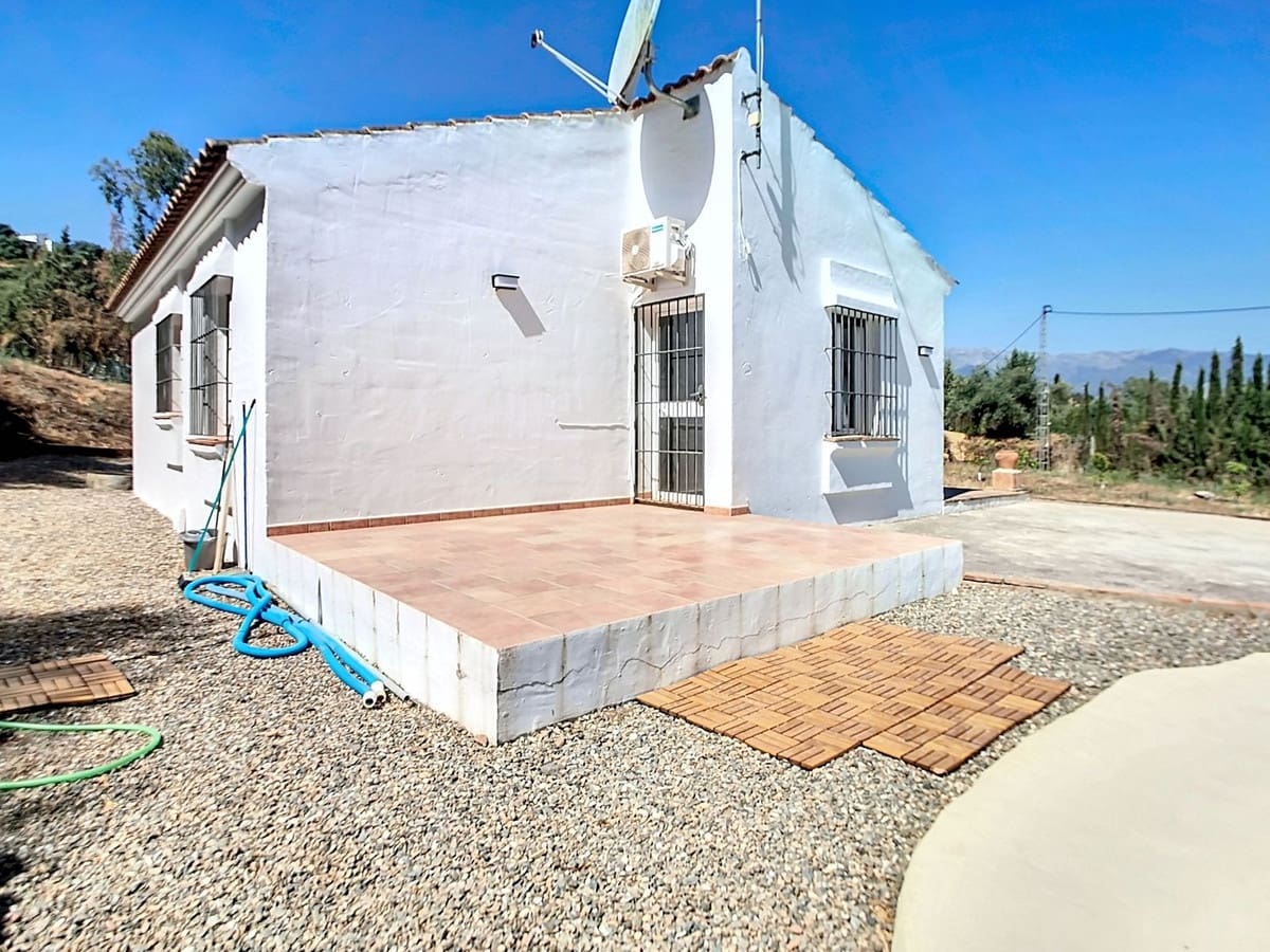 2 slaapkamer Villa te koop in Coin - € 275.000 (Ref: 9380643)