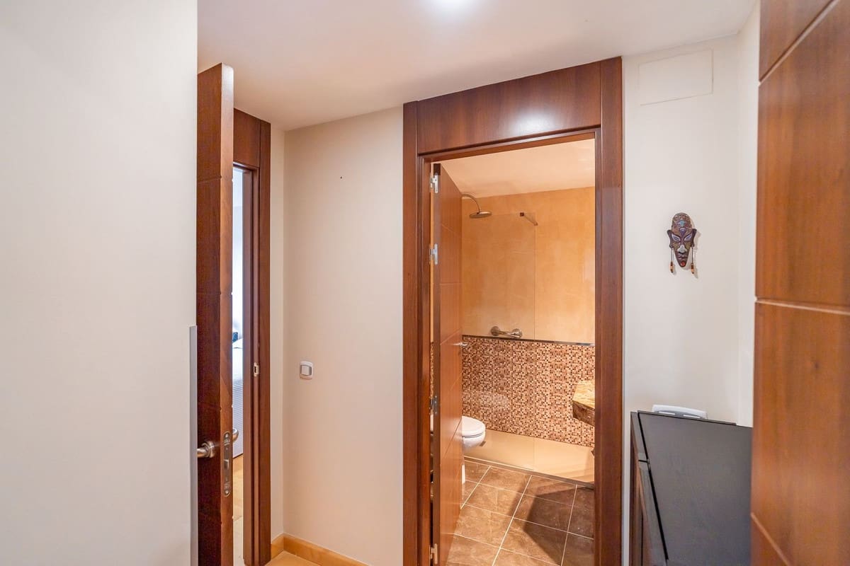 2 bedroom Penthouse for sale in La Cala de Mijas - € 357,000 (Ref: 9380645)