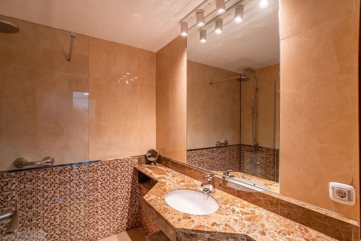 2 bedroom Penthouse for sale in La Cala de Mijas - € 357,000 (Ref: 9380645)