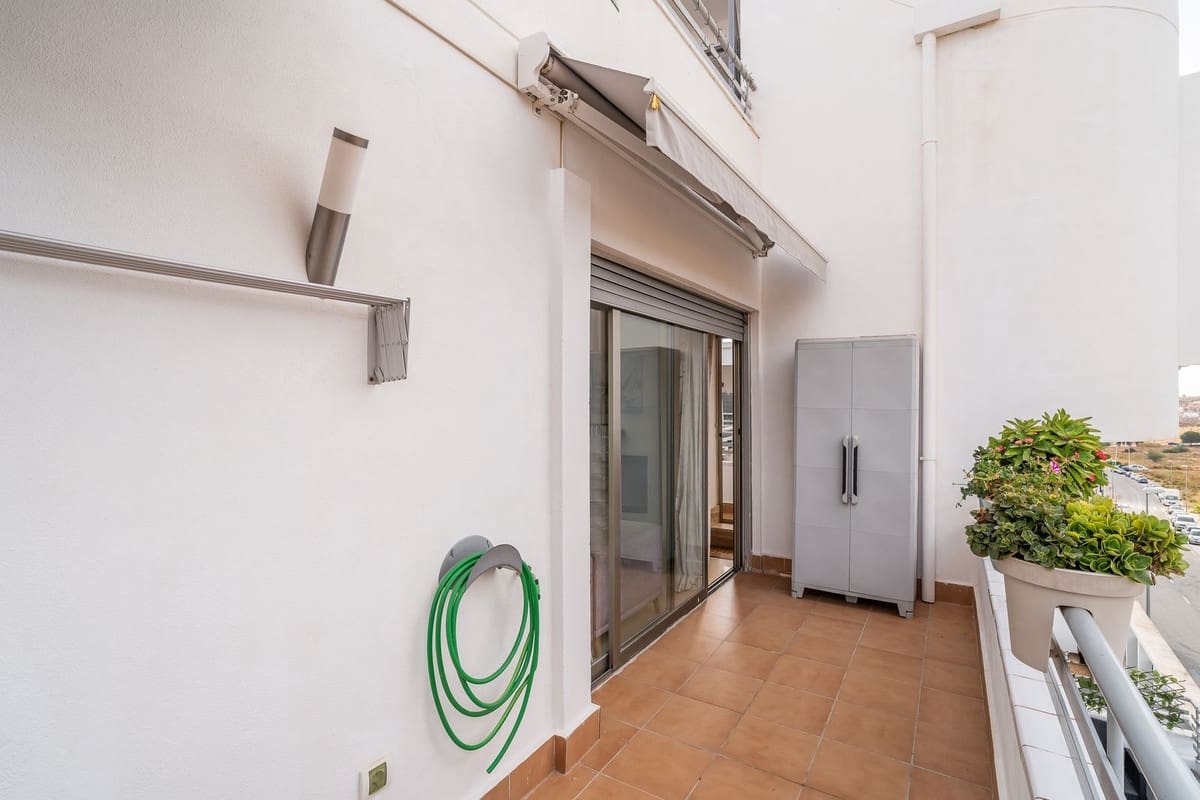 2 bedroom Penthouse for sale in La Cala de Mijas - € 357,000 (Ref: 9380645)