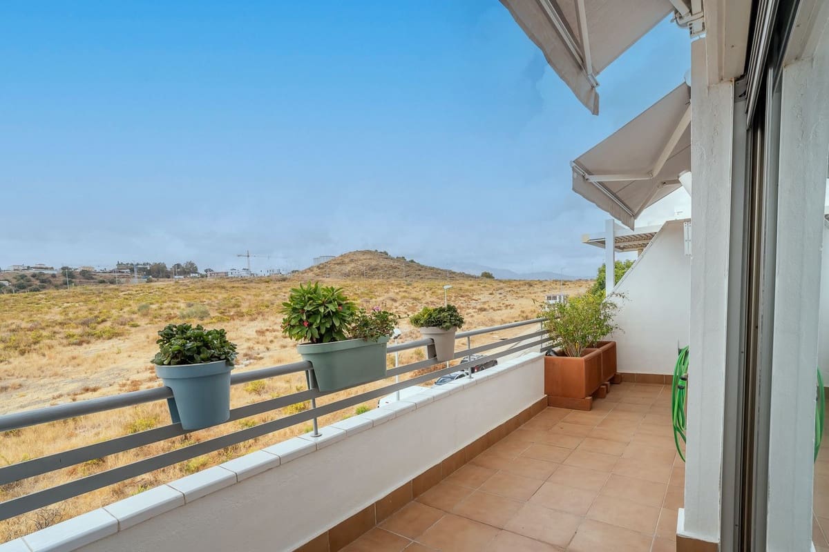 2 bedroom Penthouse for sale in La Cala de Mijas - € 357,000 (Ref: 9380645)
