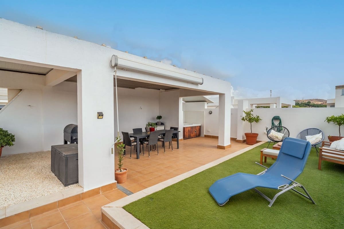 2 bedroom Penthouse for sale in La Cala de Mijas - € 357,000 (Ref: 9380645)