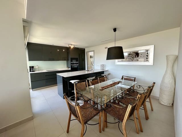 Apartamento de 3 habitaciones en Castillo Sohail, Fuengirola en venta - 695.000 € (Ref: 9380648)