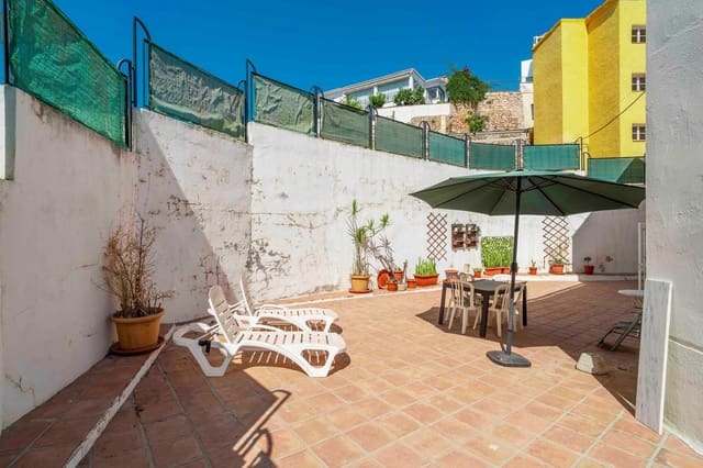 2 bedroom Apartment for sale in Castillo Sohail, Fuengirola - € 265,000 (Ref: 9380649)