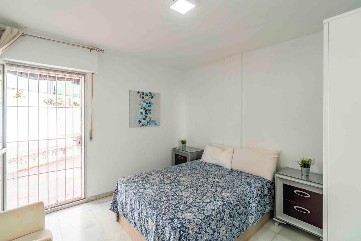 2 makuuhuone Huoneisto myytävänä paikassa Fuengirola - 265 000 € (Ref: 9380649)
