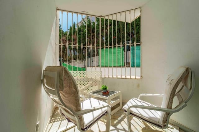 2 bedroom Apartment for sale in Castillo Sohail, Fuengirola - € 265,000 (Ref: 9380649)