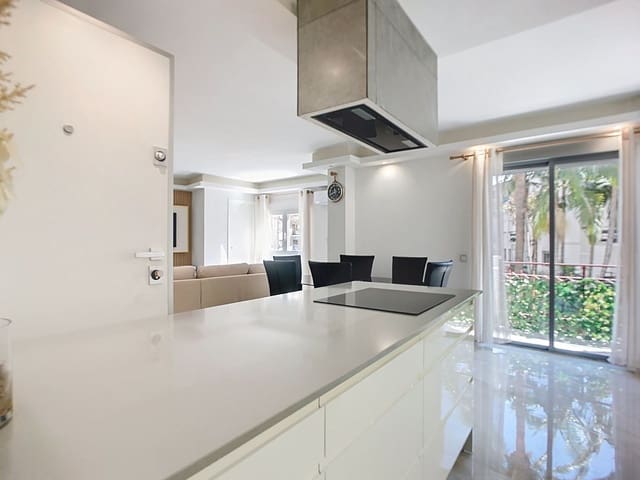 3 quarto Apartamento para venda em Centro, Estepona - 490 000 € (Ref: 9380653)