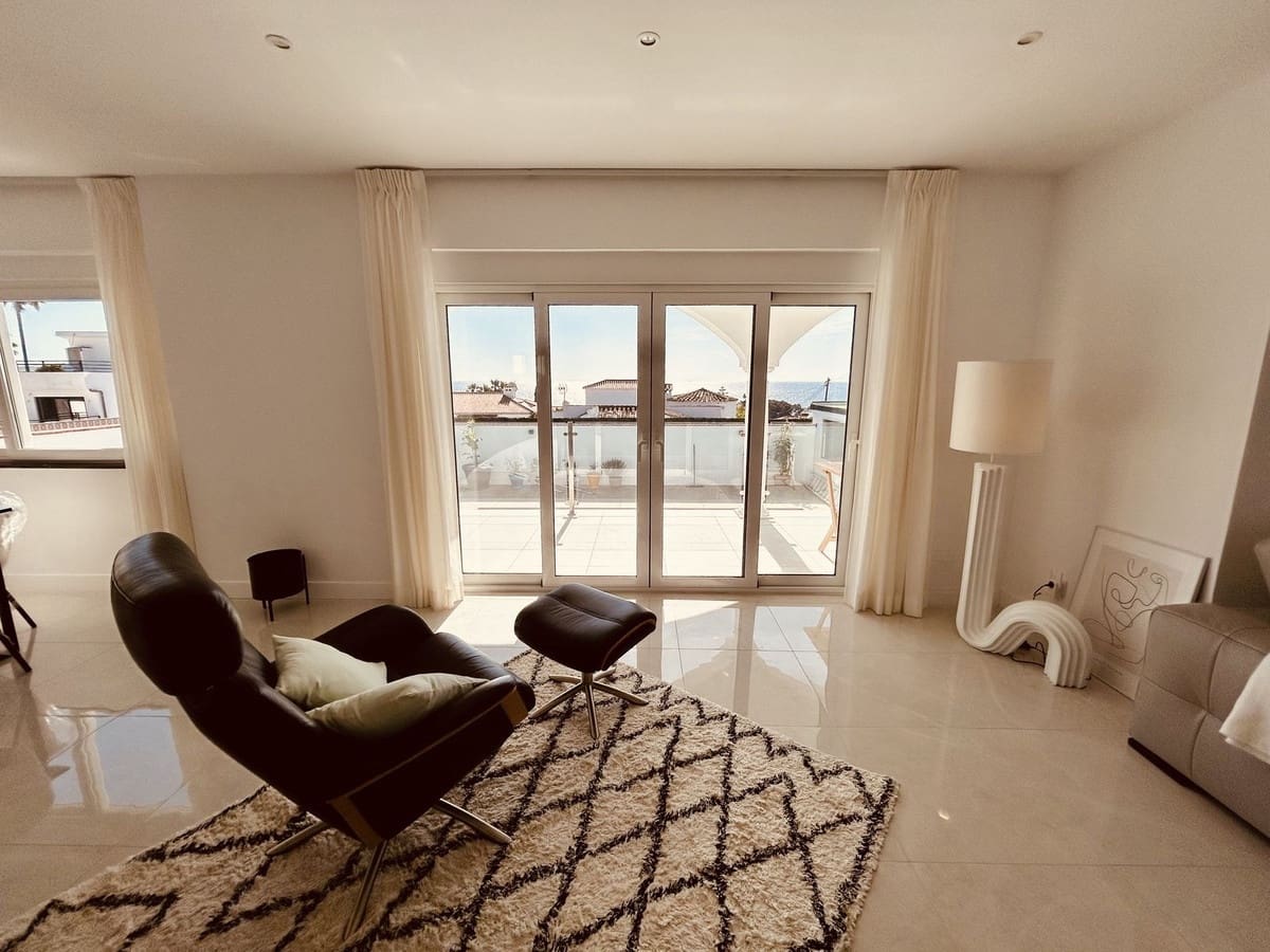 4 sypialnia Willa na sprzedaż w La Duquesa / Puerto de la Duquesa - 1 100 000 € (Ref: 9380665)