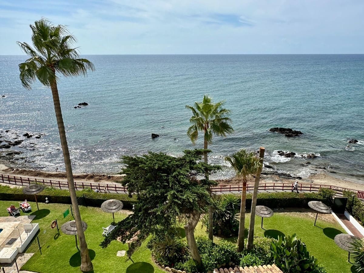 2 bedroom Apartment for sale in Riviera del Sol - € 775,000 (Ref: 9380666)