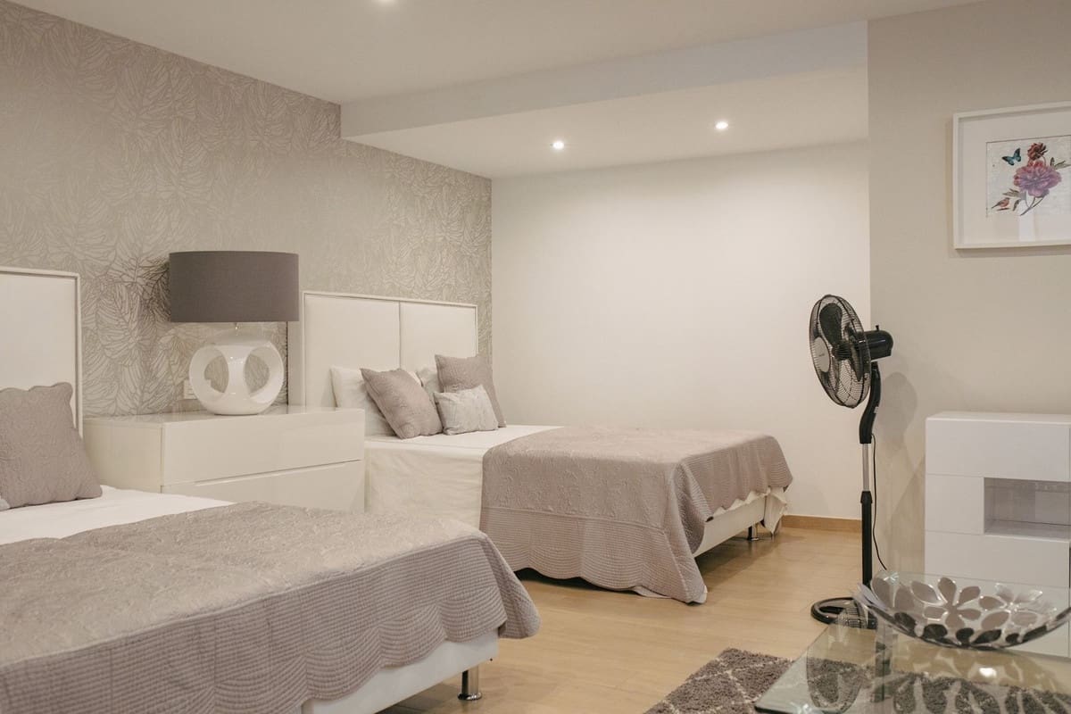 Chalet de 5 habitaciones en Marbella en venta - 3.950.000 € (Ref: 9380667)