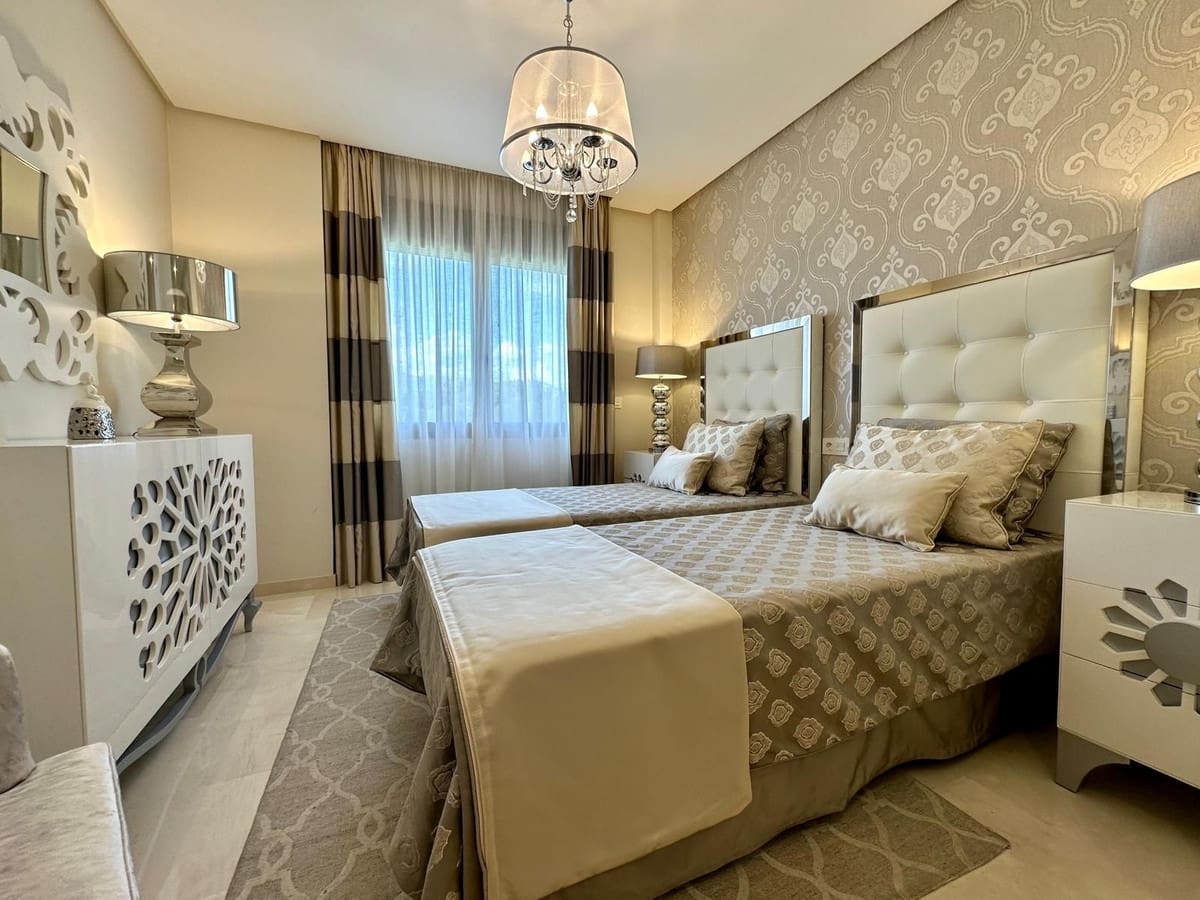 Chalet de 5 habitaciones en Marbella en venta - 3.950.000 € (Ref: 9380667)