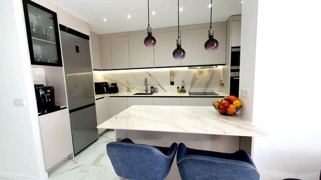 3 chambre Appartement à vendre à Castillo Sohail, Fuengirola - 469 000 € (Ref: 9380674)