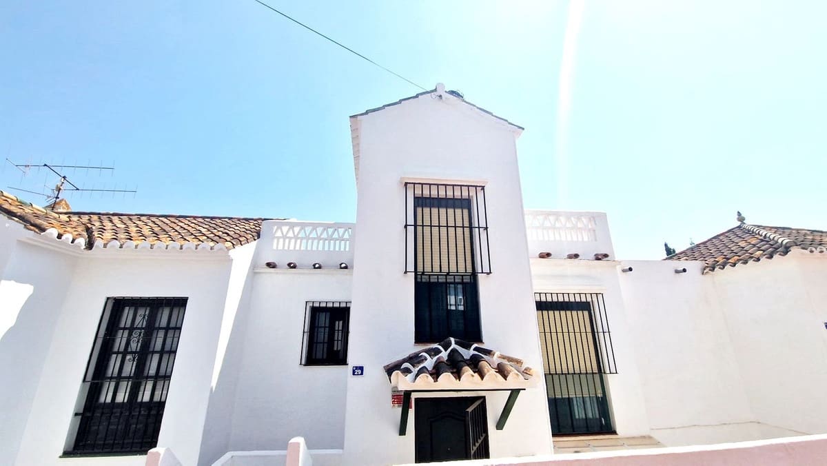 3 sovrum Hus till salu i Mijas med garage - 380 000 € (Ref: 9380677)