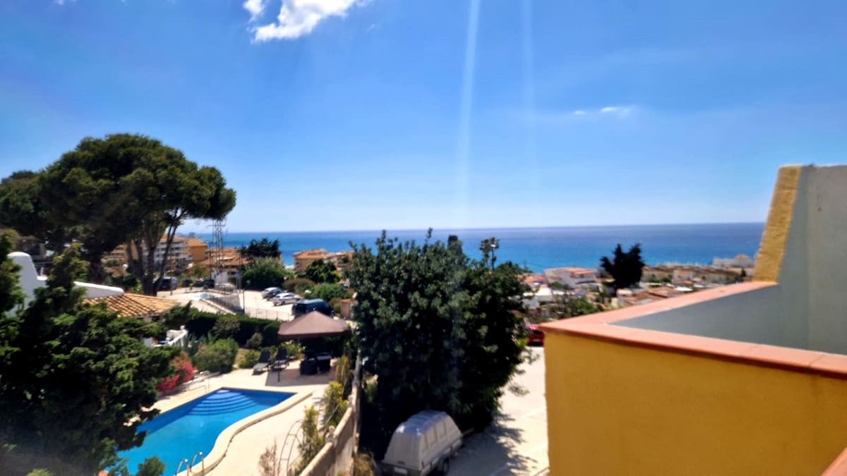 2 bedroom Penthouse for sale in Fuengirola - € 359,000 (Ref: 9380681)