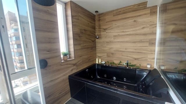 2 bedroom Apartment for sale in Castillo Sohail, Fuengirola - € 475,000 (Ref: 9380686)