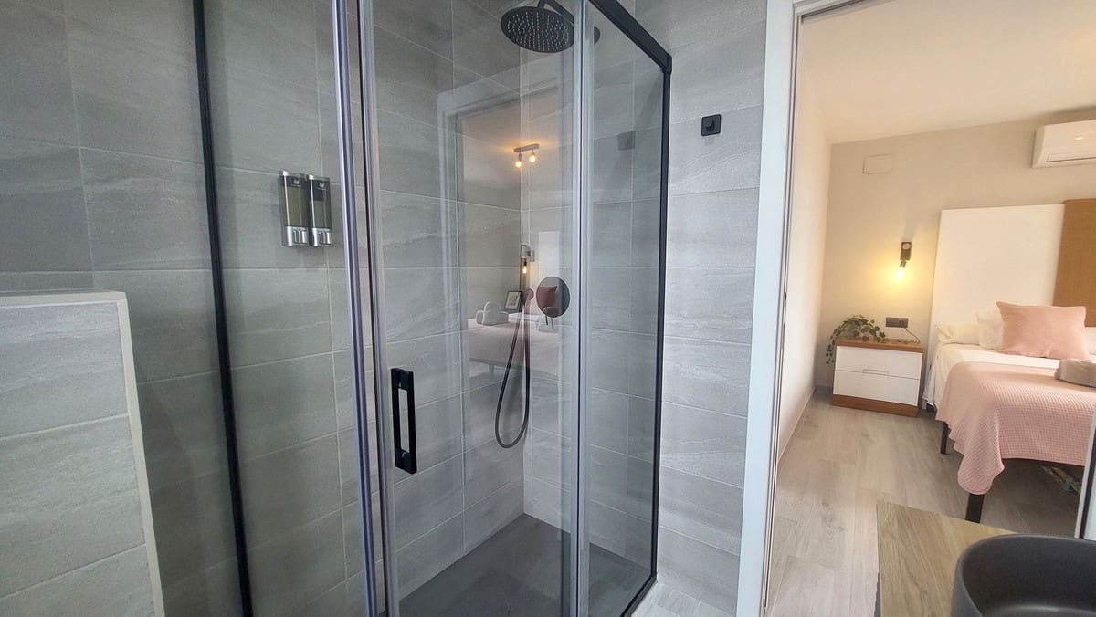 Apartamento de 2 habitaciones en Fuengirola en venta - 475.000 € (Ref: 9380686)