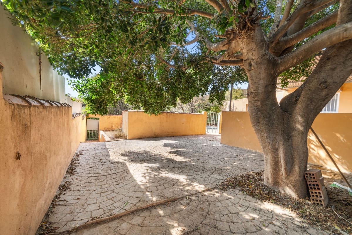 3 bedroom Villa for sale in Mijas with pool - € 390,000 (Ref: 9380694)